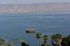 Holiday by Lake Kinneret